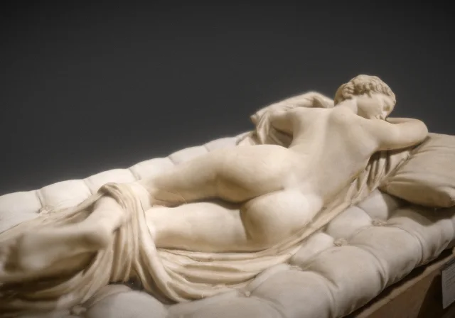Sleeping Hermaphroditos Hermaphrodite Endormi (PBR)