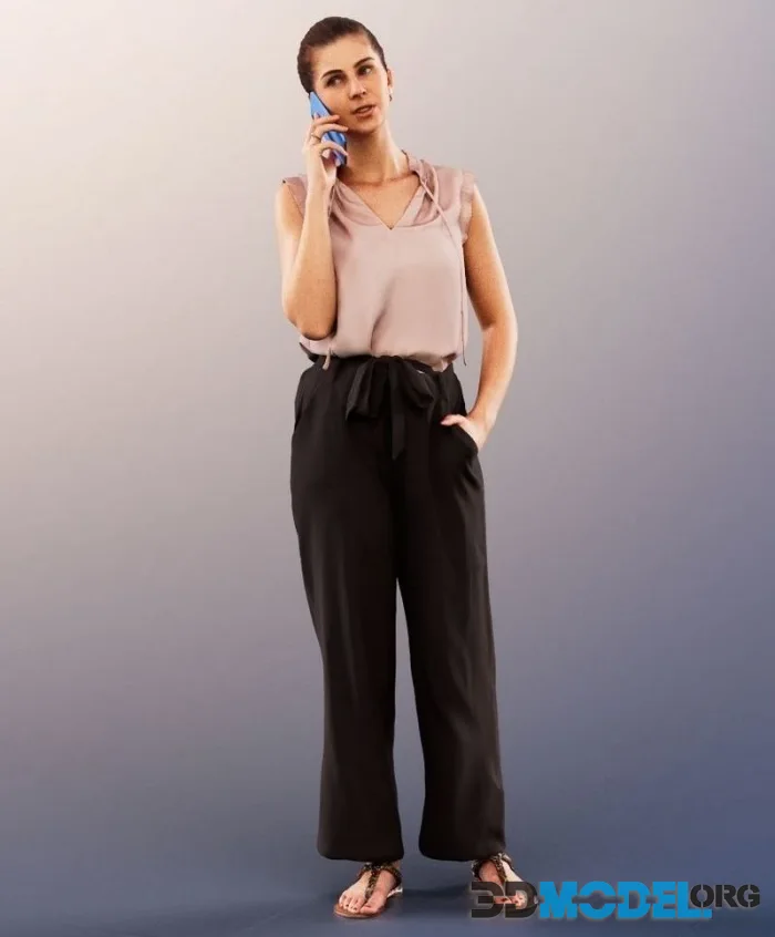 Woman on phone telefone black trousers (PBR)